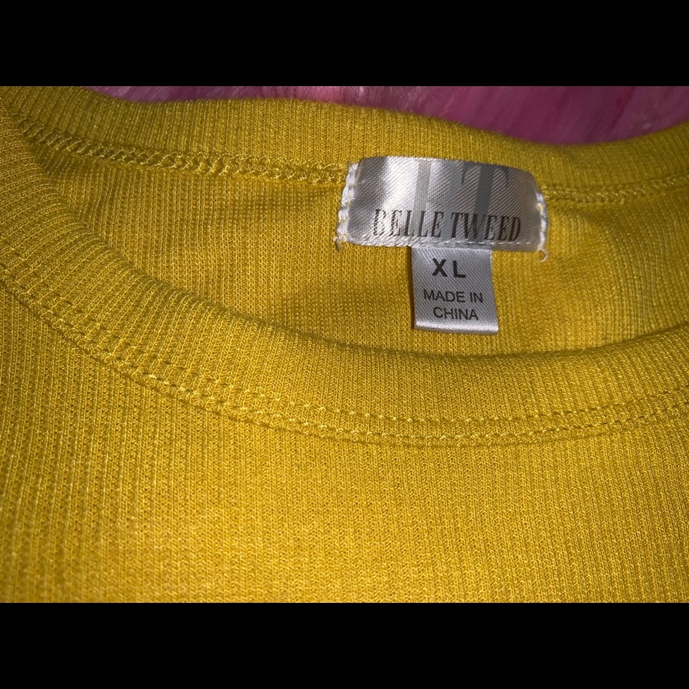 Short sleeve yellow shirt